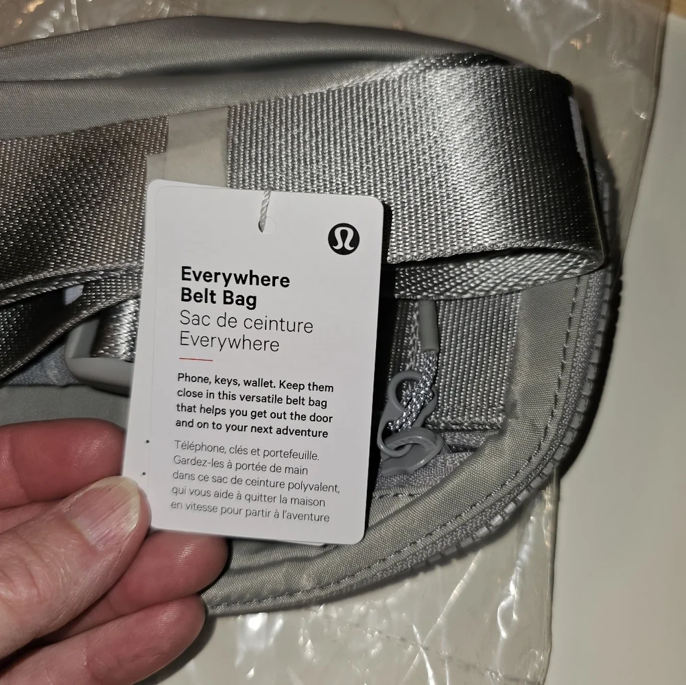 lululemon athletica Silver Everday Belt Bag, NWT - Picture 7 of 7